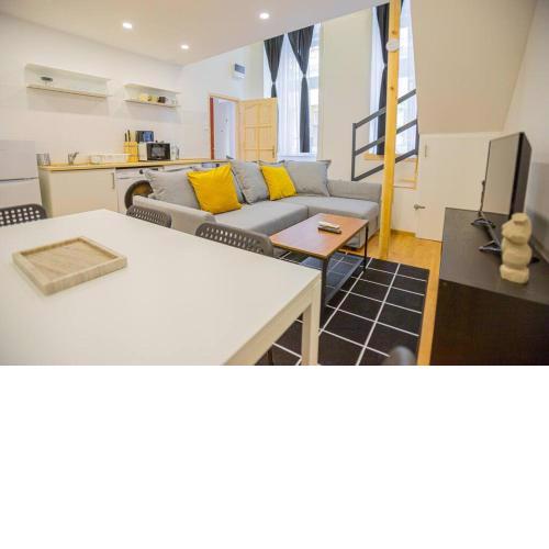 2 bedroom flat in the Dob street, Venus
