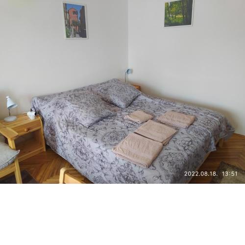 3 hippos apartman