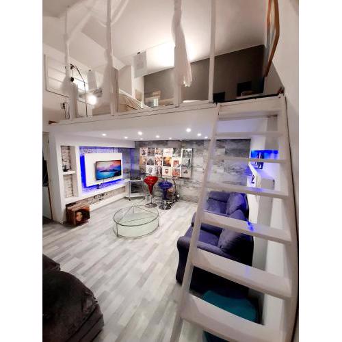 3 Separate Beds Central Apartment - 40m2 -