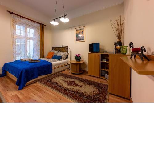 a quiet studio in the heart of the city