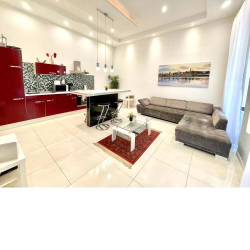 Amazing Swedish 3 ROOMS Apartment in the City Center