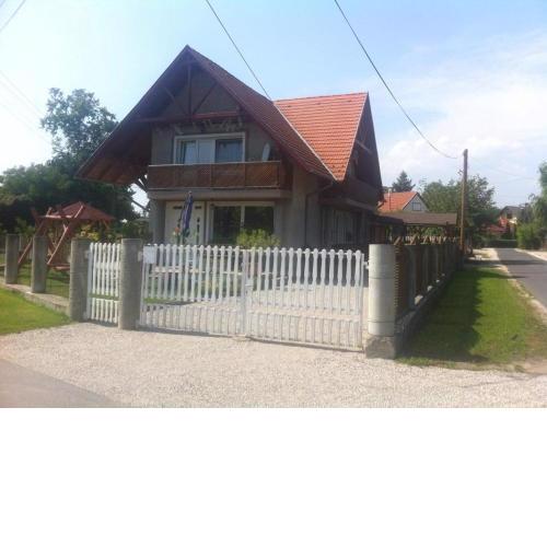 Apartment Balatonkeresztur/Balaton 19286