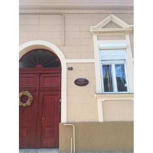 Apponyi Guesthouse 49