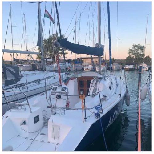 Aqua Enter36 Vitorlás