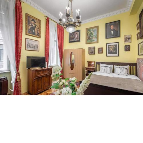 Authentic City Stay