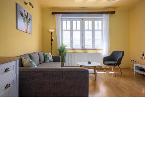 Balzac central nice apartment