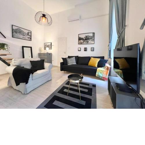 Best Location up to 6 guests