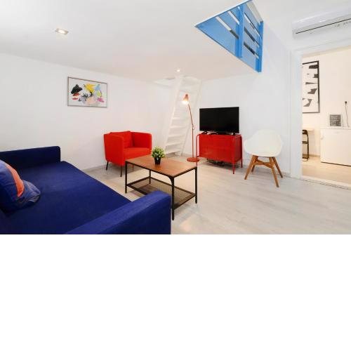 Blue Skies Apartment (S5)