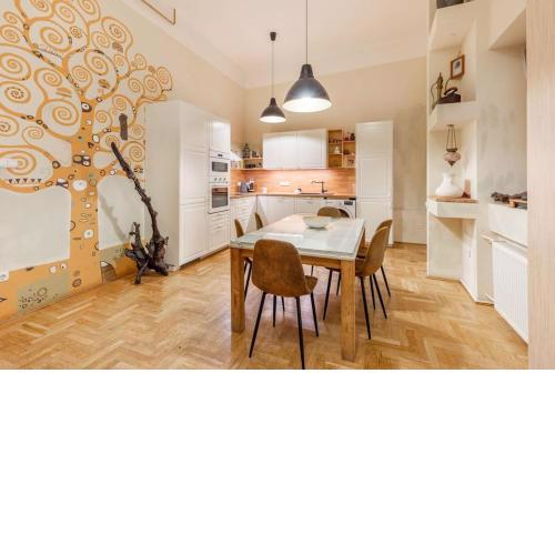 Bourgeois Bohème Apt. 88 m² City Center