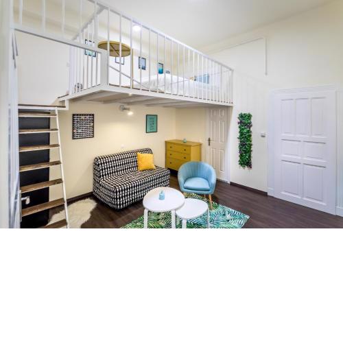 BpR Turquoise Simplicity Apartment