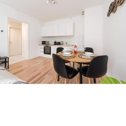 Brand New Modern Apartment-2 rooms-balcony-garage