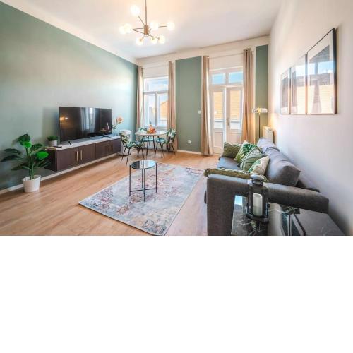 Brandnew Citycenter Flat with the View and Terrace