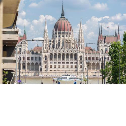 Bright Studio with Parliament view, Free Parking