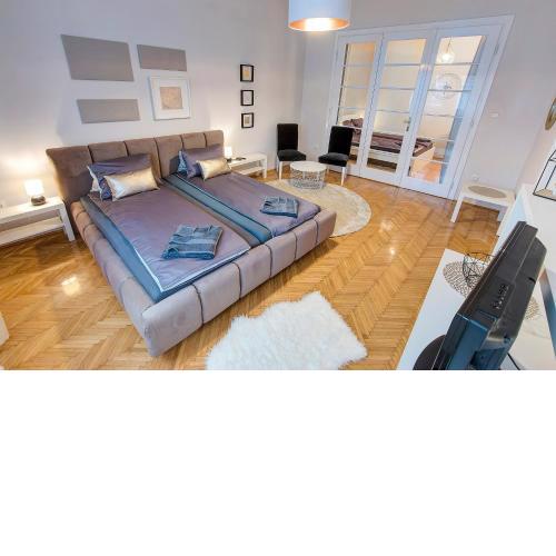 BrightHome Castle District