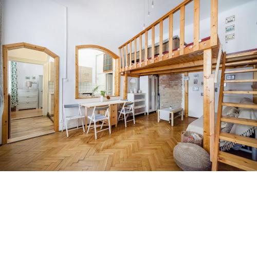 Brody Central Apartment