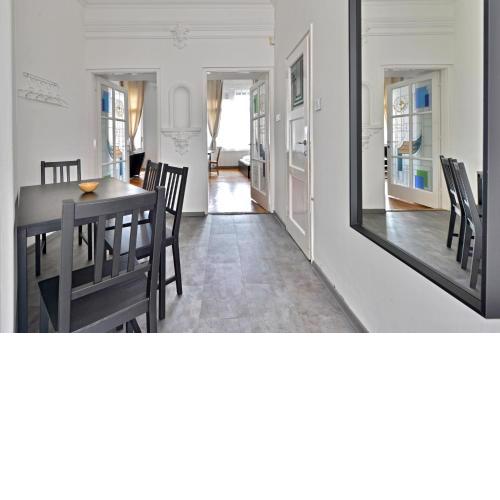 Buda Apartman house 8