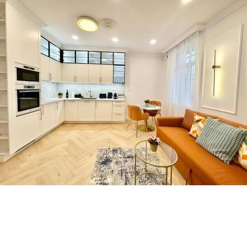 Buda Mini Suite