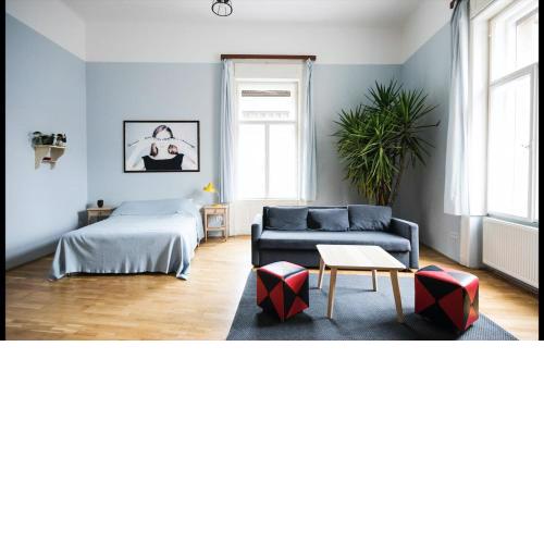 BudapeStayz - Jozsef Apartments