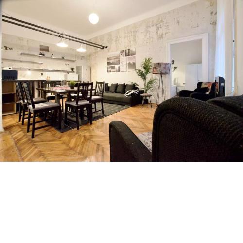 Budget Apartment by Hi5 - Mozsár