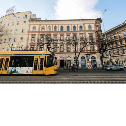 Center of the City, - it's only yours, with two bedrooms, 1 price for 3
