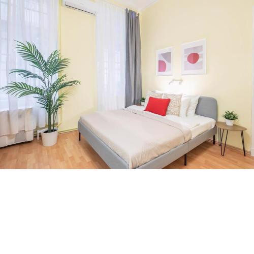 Central - NEW - AirCon - Comfy