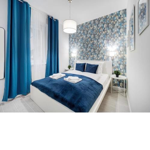 Central and New apartment with AC