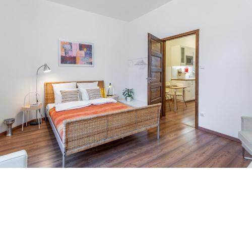 Central Avenue Apartment