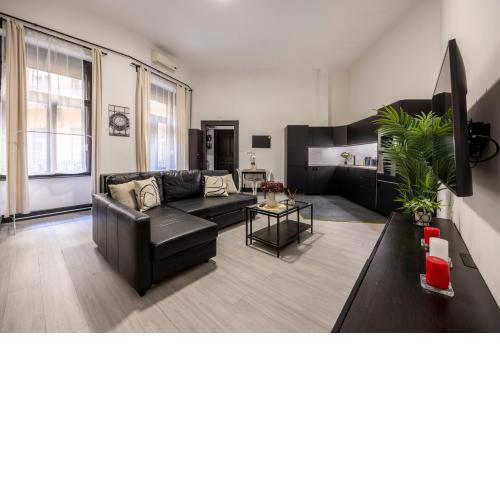 Central BP Superior Apartment with 2BEDRM, 2BATHROOM
