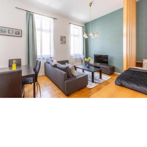 Central Gozsdu Aparment by Quentin Homes