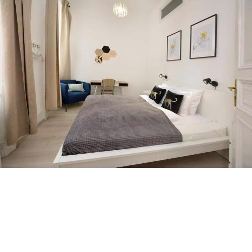 Central large cosy apartment