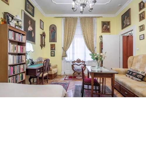 Central Market Apartment