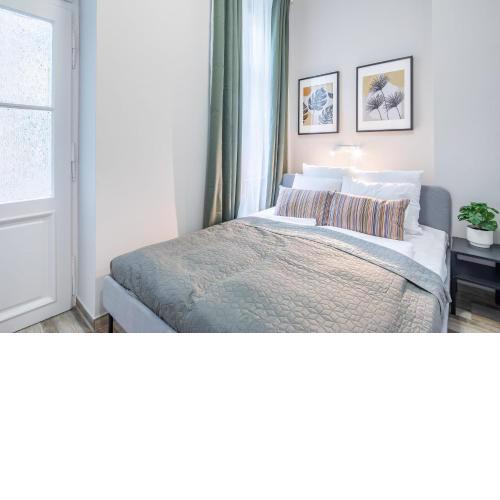 Central New Cozy