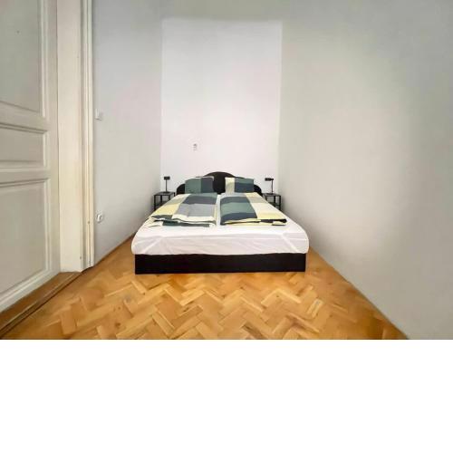 Central Stay near Uránia