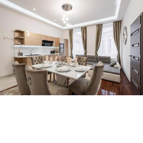 Centrum Opera Luxury apartment with free garage