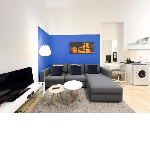 Charming 1BR Condo in Central Budapest - Skyline House