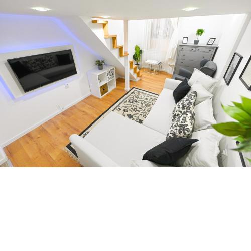 Charming apartment in Damjanich str., Lucas