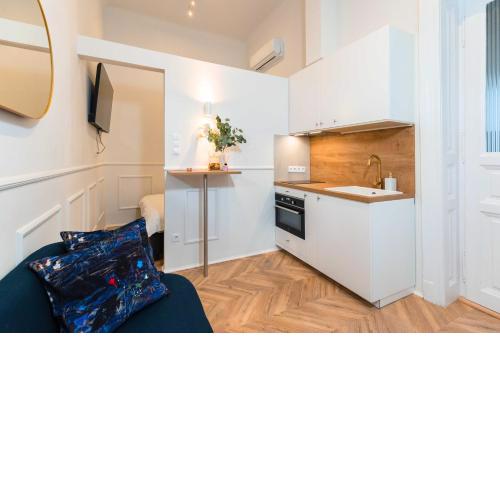 Charming studio - in the downtown