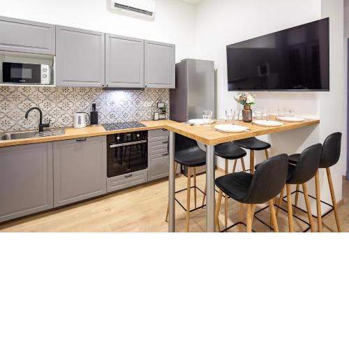 Cityscape Budget Apartments Kings Quarters