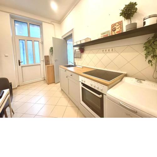 Come on Inn - Central Studio Apt