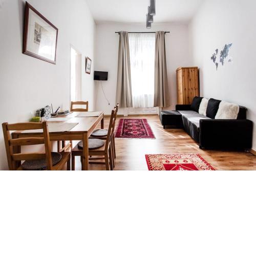 Comfortable flat with prime location near Oktogon