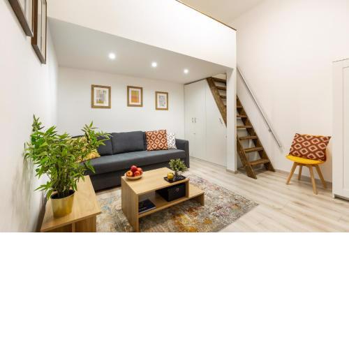 Cosy home by STN