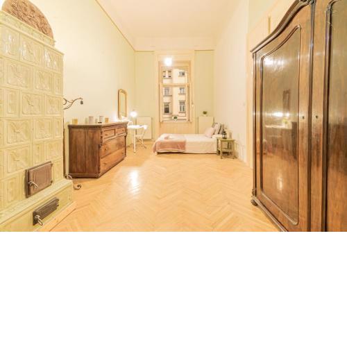 Cozy apartment in the heart of Budapest, 5 bedrooms
