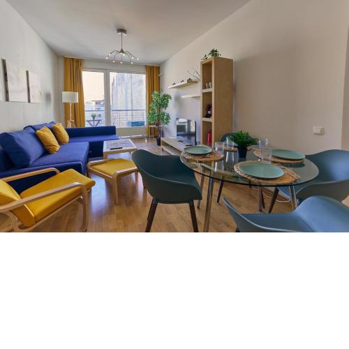 Cozy Quiet Stay with AC and Parking
