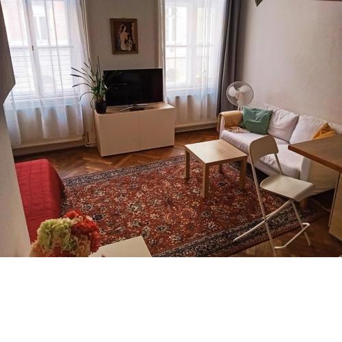 Cozy studio in central Budapest near ruined bars