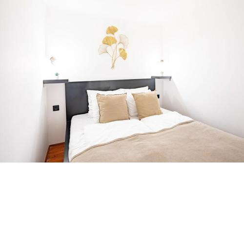 Cute Modern Getaway in the Heart of the City