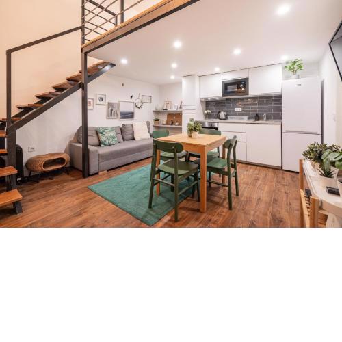 D35 - Chic Boutique Apartments - Best Location