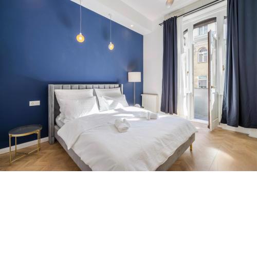 D58 - Grand Boulevard Royal Apartment - Best Location by BQA