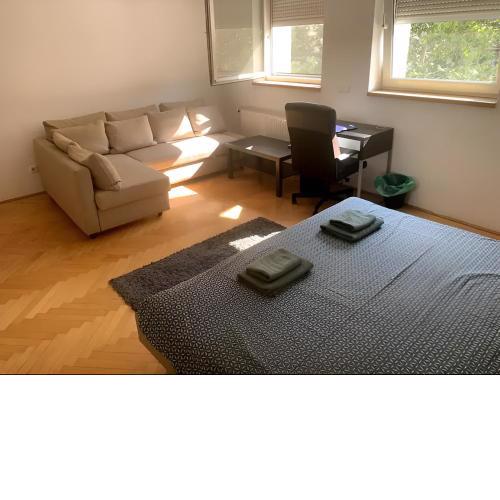 Damati Kft Liszt Ferenc ter Inner City Flat