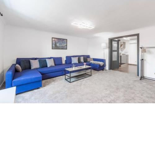 Deluxe Apartment Heroes Square