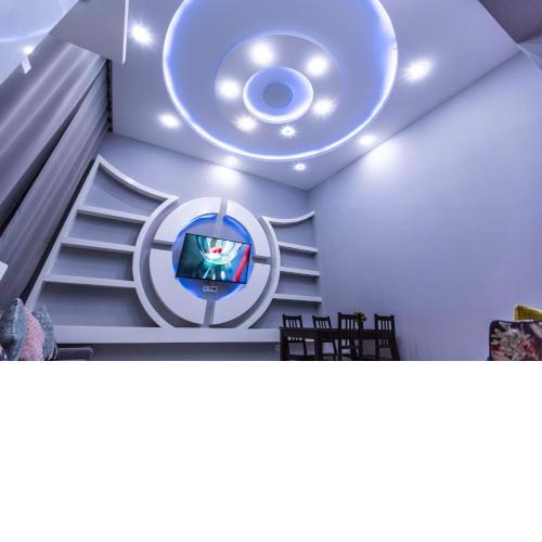 Diamond Lux Apartment - 5 rooms, 2 bathrooms